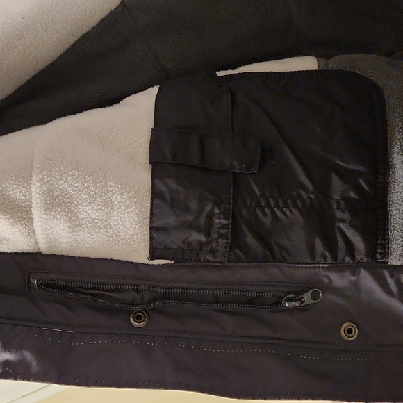 Men's Winter Jacket (M) - Picture 8 of 12